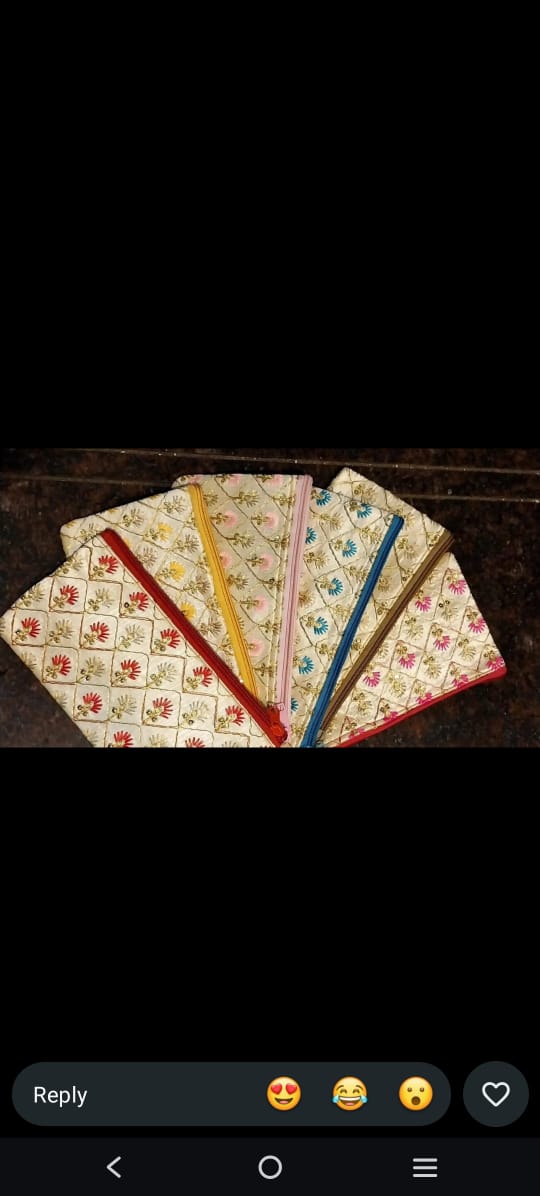 Pouches & Side Bags manufactured by FEEDCO
